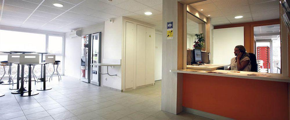 Sweet And Smart Sarreguemines - Hambach Hotel Bagian luar foto